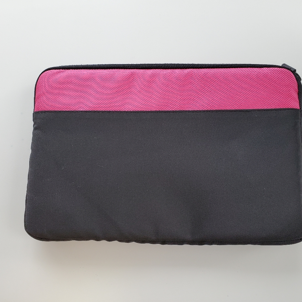 Computer case for original Surface computer. - Picture 6 of 6